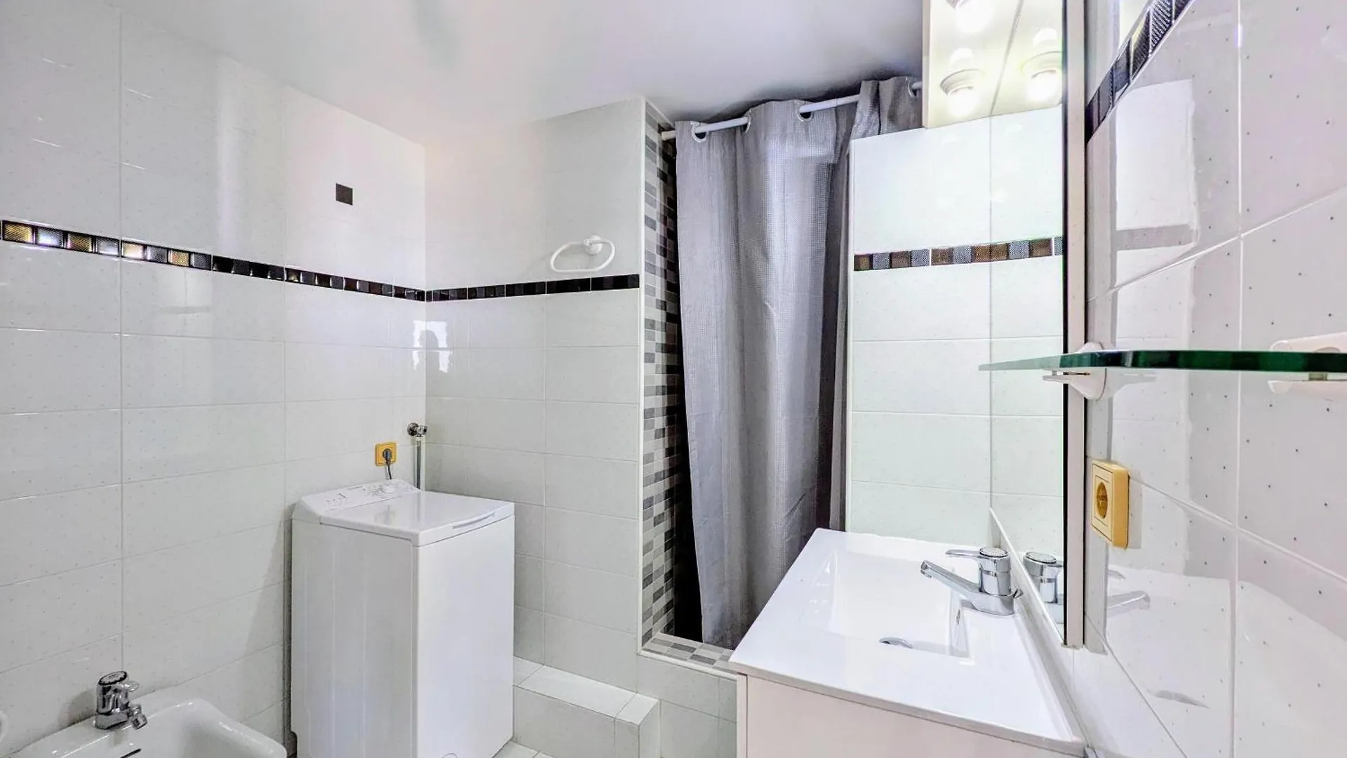 Vacaciones Zona Privilegiada: Frente Al Mar Con Terraza, 2 Hab., Rutas De Senderismo, Canyelles Petites - Es-258-72 Roses Espanha